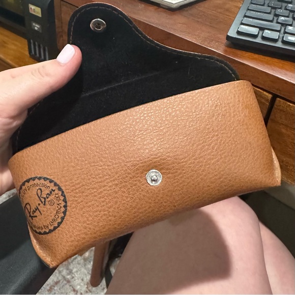 Ray-Ban Round Fleck Men’s Sunglasses | Tortoise Shell Finish - Picture 6 of 8